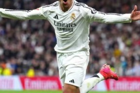 姆巴佩在曼联比赛中持续失利，重要助攻引发热议！-kaiyun